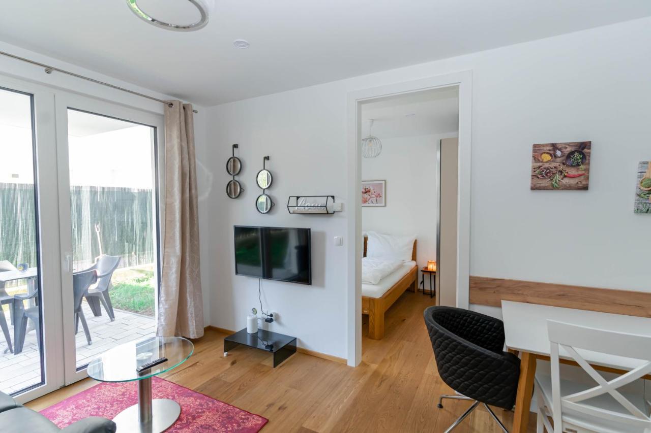 Modern Apartment With Tiny Garden Near City Center ウィーン エクステリア 写真