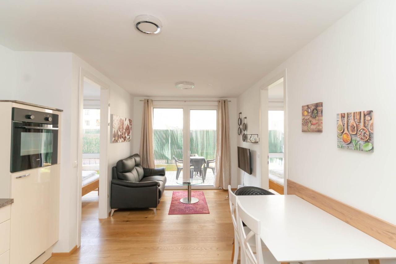 Modern Apartment With Tiny Garden Near City Center ウィーン エクステリア 写真