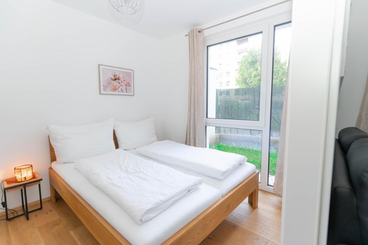Modern Apartment With Tiny Garden Near City Center ウィーン エクステリア 写真