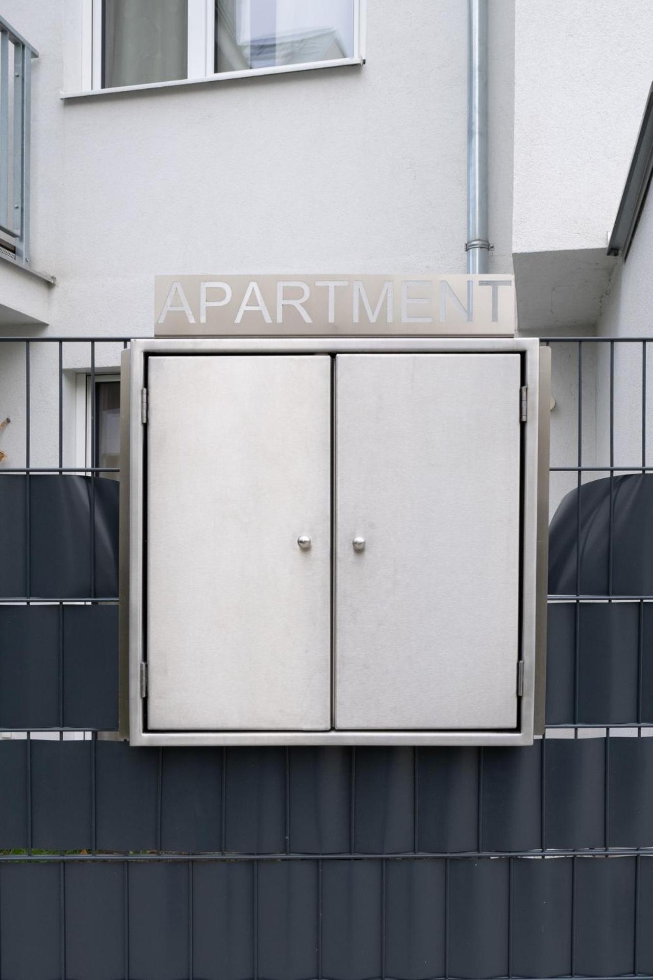 Modern Apartment With Tiny Garden Near City Center ウィーン エクステリア 写真